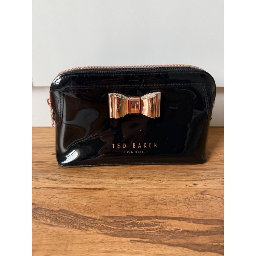 Ted Baker Aimee Black Patent Makeup Bag Cosmetic Pouch Rose Gold Curved Bow